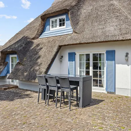 Direkt Am Meer! Reetdachhaus Fuer 6 Personen!! *
